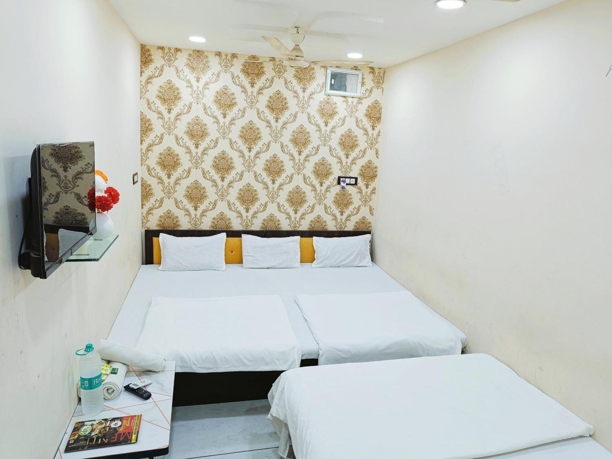 Ginger Hotels Ujjain Tower Kshipra Inn-Family Stay Airconditioned Hotel Eksteriør billede