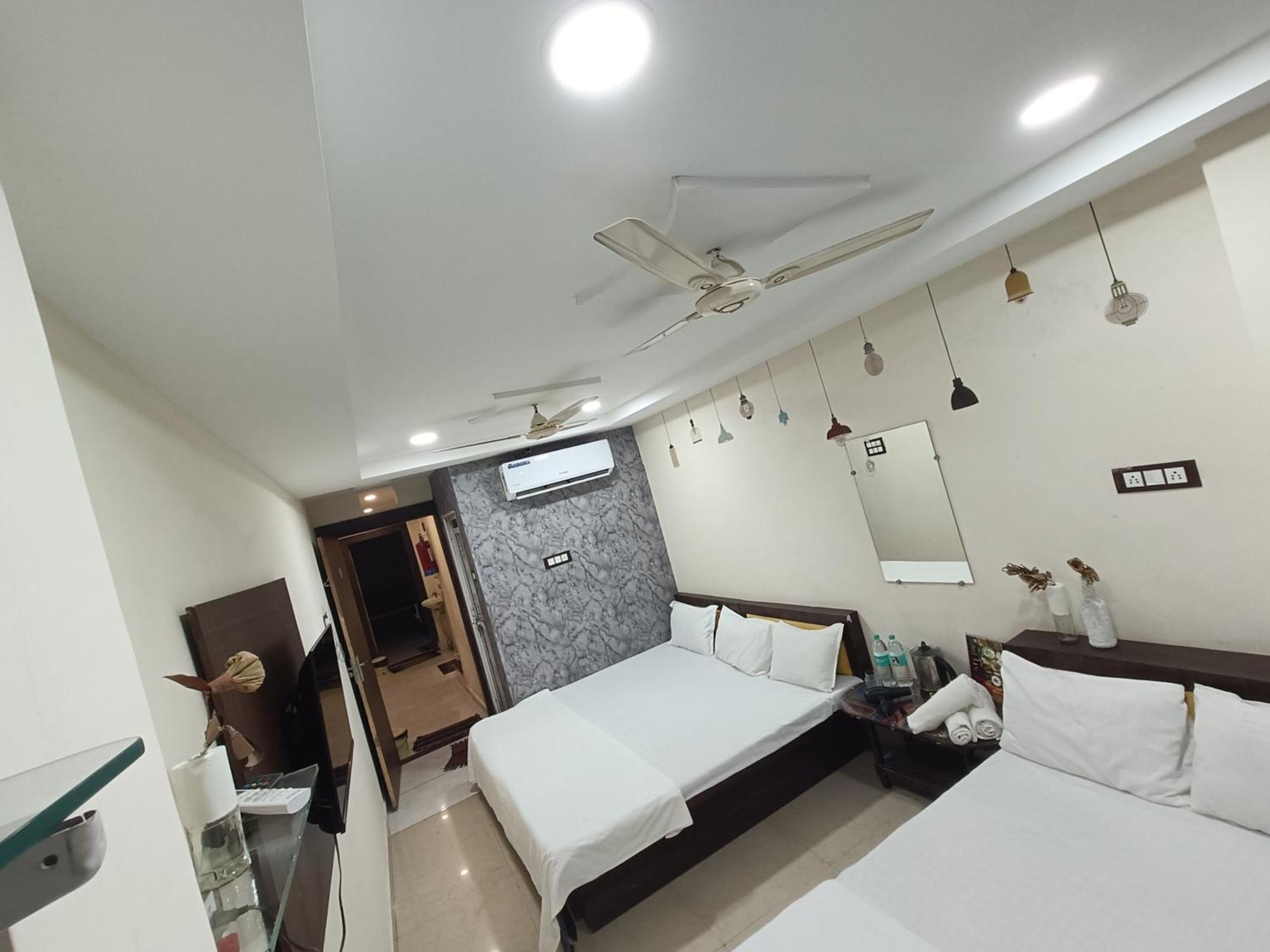 Ginger Hotels Ujjain Tower Kshipra Inn-Family Stay Airconditioned Hotel Eksteriør billede