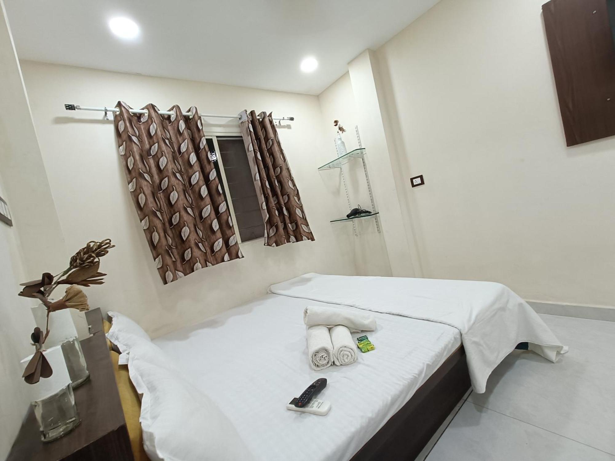 Ginger Hotels Ujjain Tower Kshipra Inn-Family Stay Airconditioned Hotel Eksteriør billede